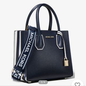 🔥 SOLD MK Mercer MD Messenger Bag